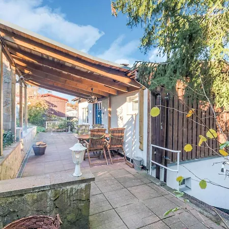 With Private Garden Holiday home
