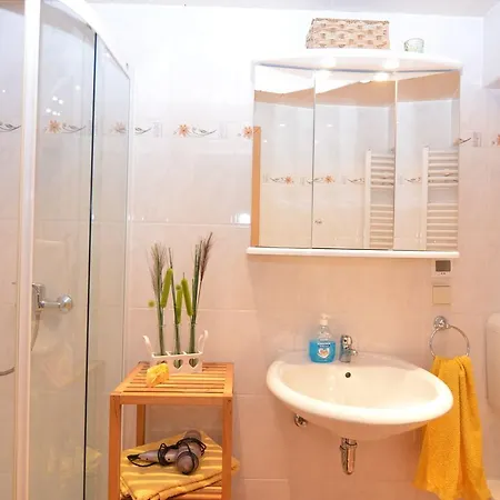 With Private Garden Holiday home